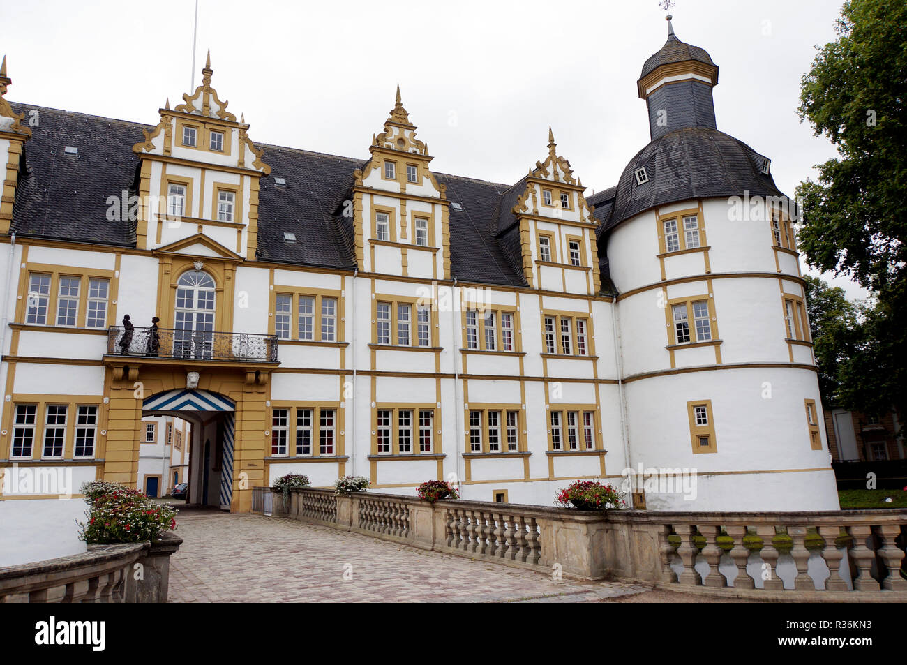 schloss neuhaus Stock Photo Alamy