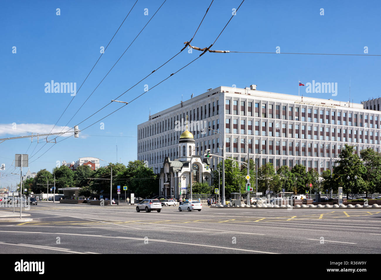 Moscow, Russia – August 9, 2018 - Kazan chapel, built in 2010, near the Ministry of Foreign Affairs of the Russian Federation in Kaluzhskaya square. Stock Photo