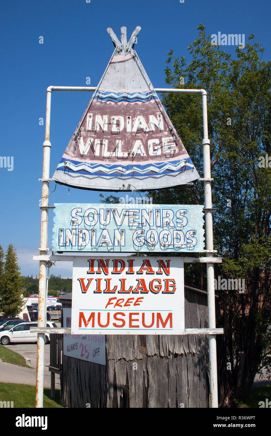 The Indian Village shop in St. Ignace, Michigan offers Native-themed gifts, souvenirs, and classic roadside charm. Stock Photo