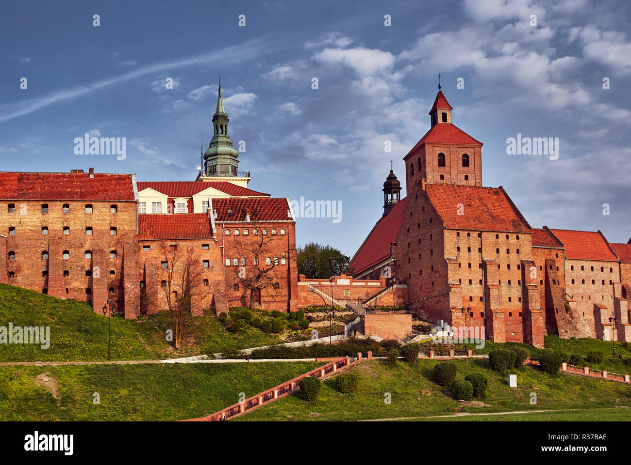 gothic-granaries-hi-res-stock-photography-and-images-alamy