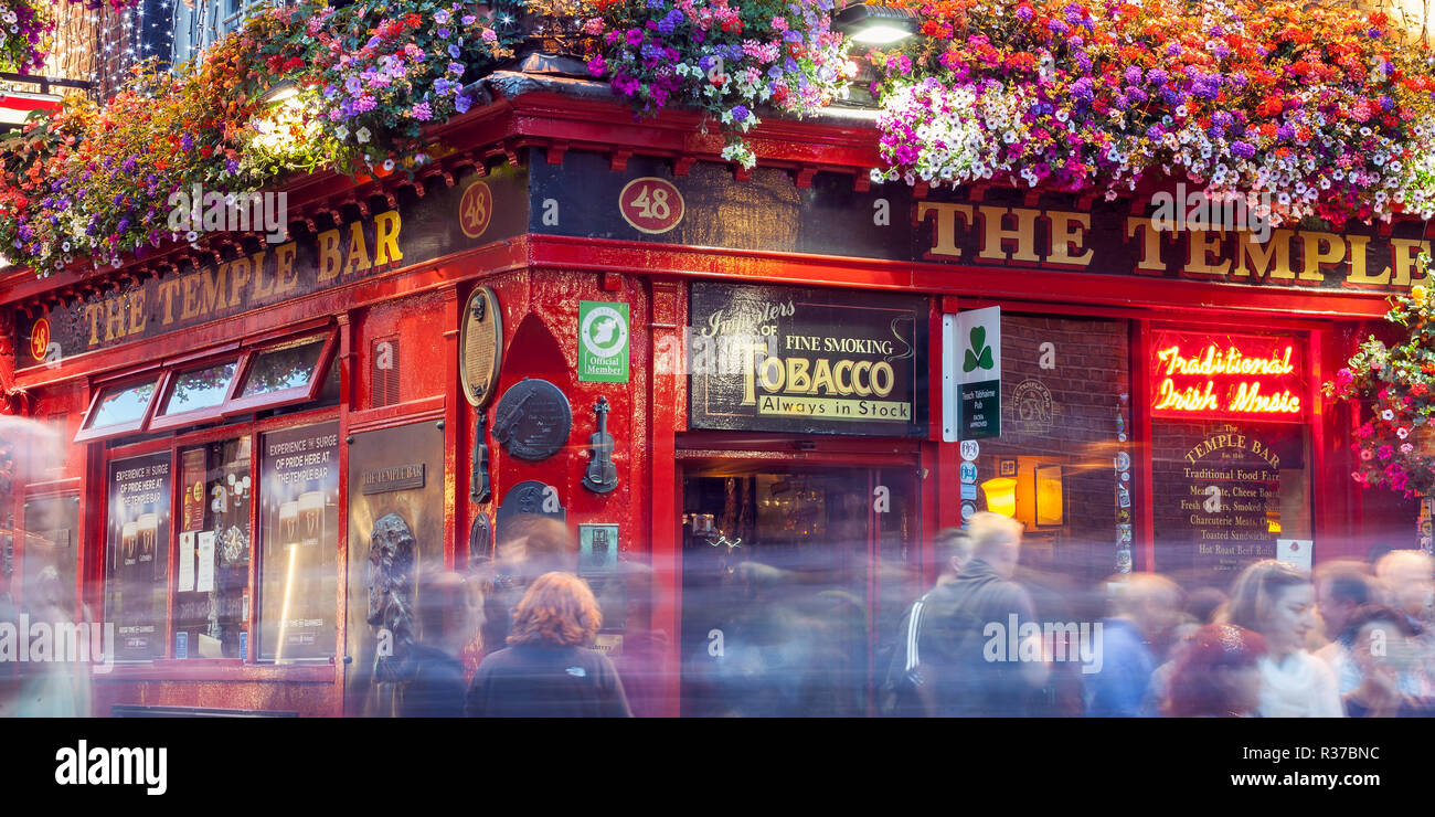 Dublin, Ireland - 05 July 2018: Croud of people at the Temple Bar, a traditional pub in the Temple Bar entertainment district Stock Photo