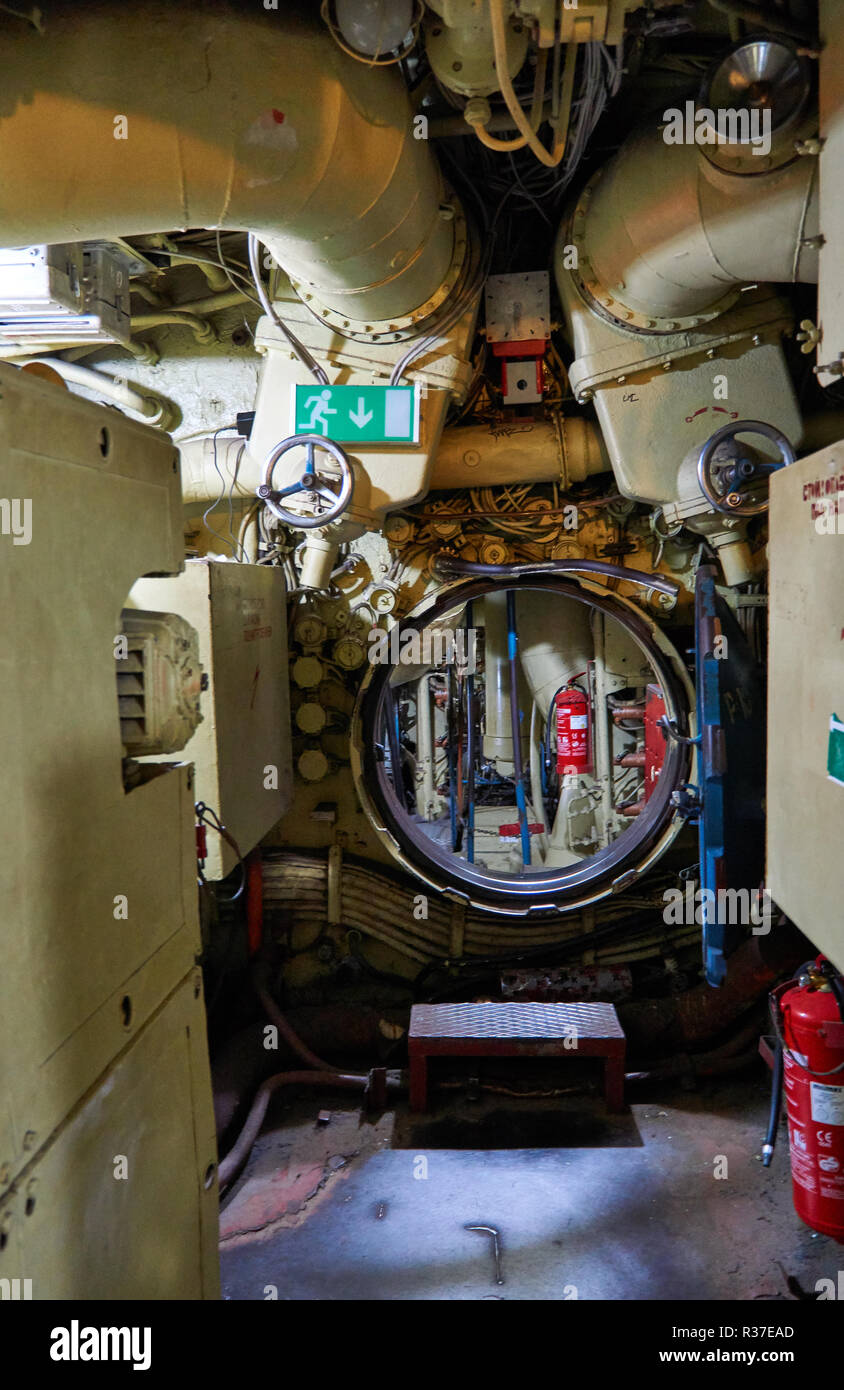 Round bulkhead door in the submarine Stock Photo - Alamy