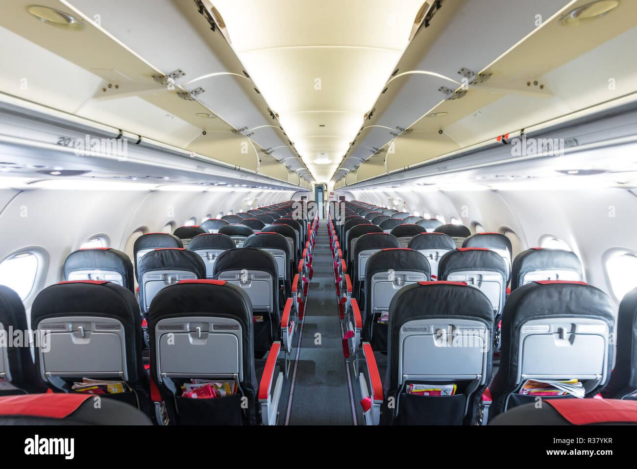 Narrow bodied or single aisle aircraft hires stock photography and