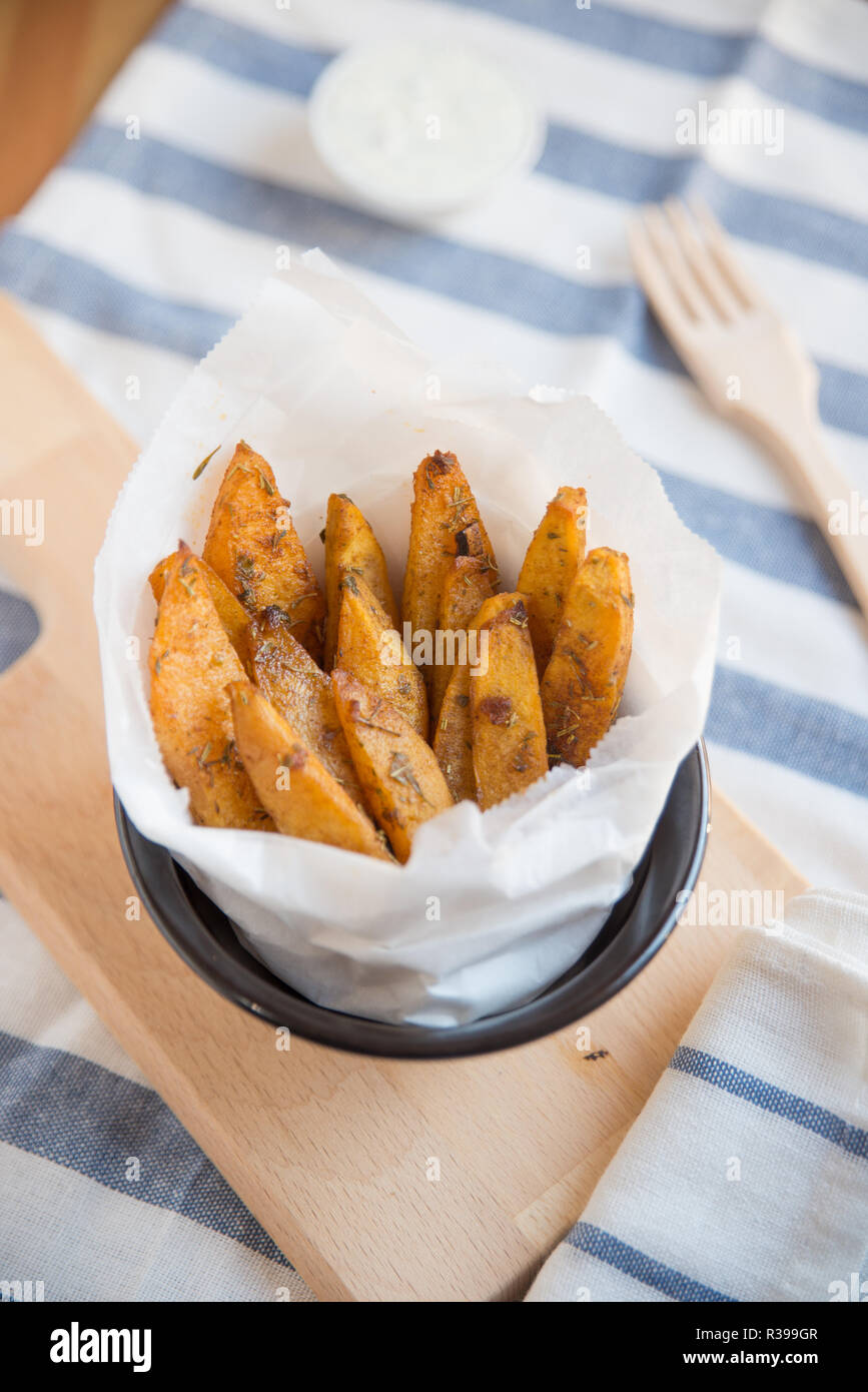 Hot deep frier hi-res stock photography and images - Alamy