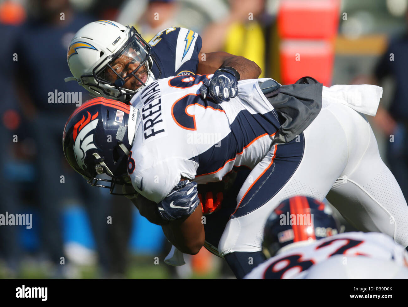 Carson, CA. 18th Nov, 2018. Denver Broncos offense pre snap in the