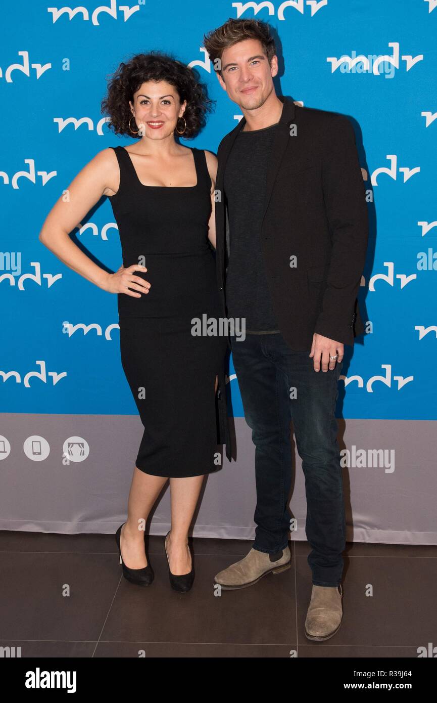 Bad Schandau, Germany. 22nd Nov, 2018. The German actors Liza Tzschirner  and Philipp Danne are standing in the Hotel Elbresidenz on the occasion of  the preview of the television film series Der