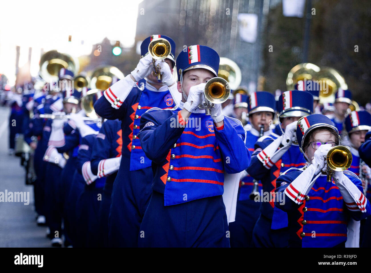 Philadelphia, Pennsylvania, USA. 22nd Nov, 2018. Marching bands from across the U.S. participate in the Thanksgiving Day Parade in Philadelphia. Credit: Michael Candelori/ZUMA Wire/Alamy Live News Stock Photo