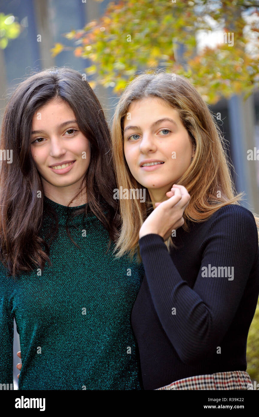 Rome, Italy. 22nd Nov, 2018. Rome, TV drama, L'Amica Geniale. Pictured: Margherita Mazzucco, Gaia Girace Credit: Independent Photo Agency/Alamy Live News Stock Photo
