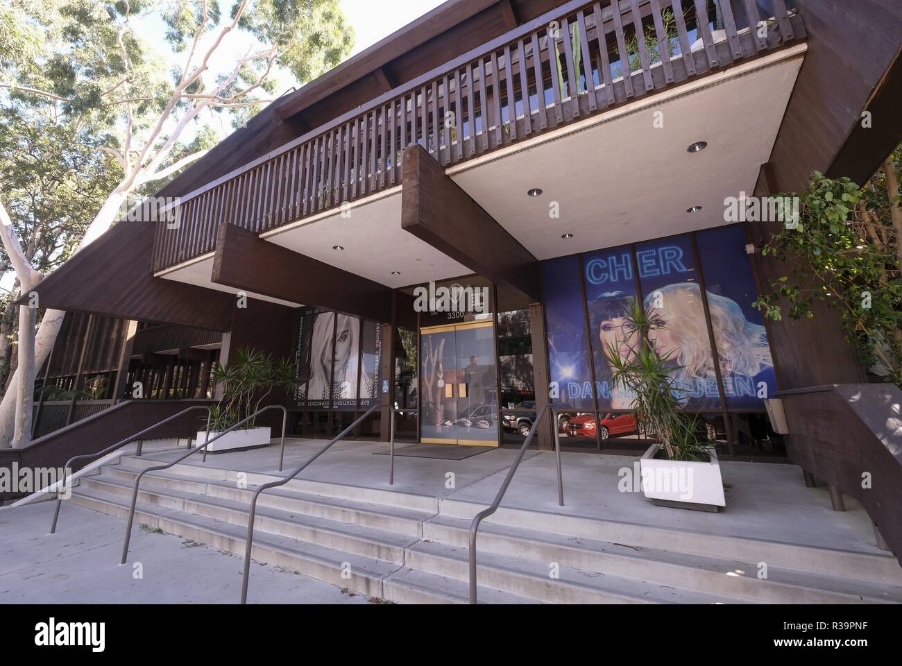 Los Angeles, California, USA. 16th Oct, 2018. Warner Bros. Records