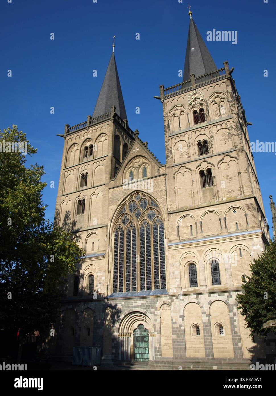 st. victor's cathedral - xanten Stock Photo - Alamy