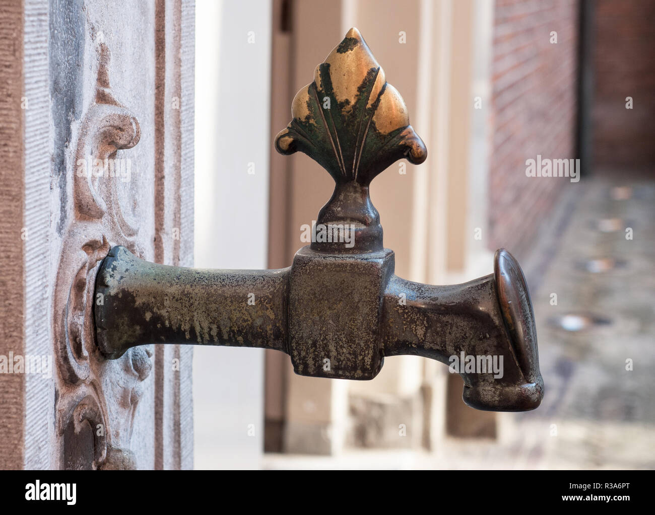 Vintage Outdoor Water Faucet Stock Photos Vintage Outdoor Water