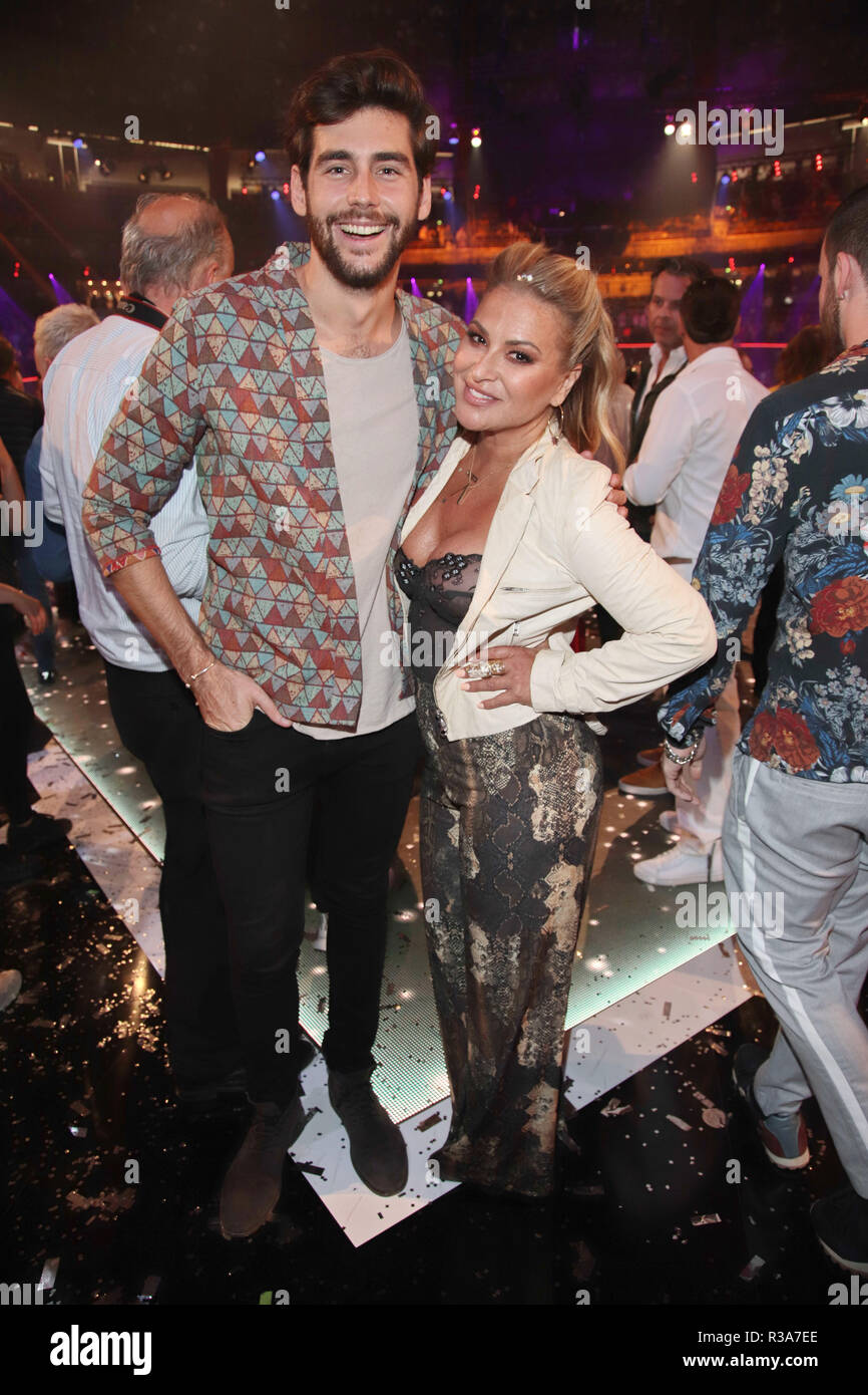 Schlagerboom 2018 in Dortmund Featuring: Alvaro Soler, Anastacia Where:  Hamburg, Germany When: 20 Oct 2018 Credit: BecherWENN.com Stock Photo -  Alamy