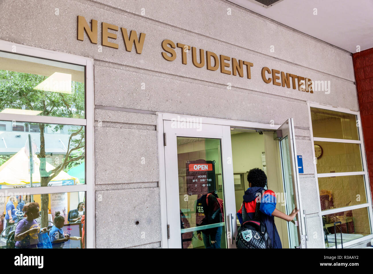 Miami Florida,Miami-Dade College,New Student Center centre,front entrance,FL181115065 Stock Photo