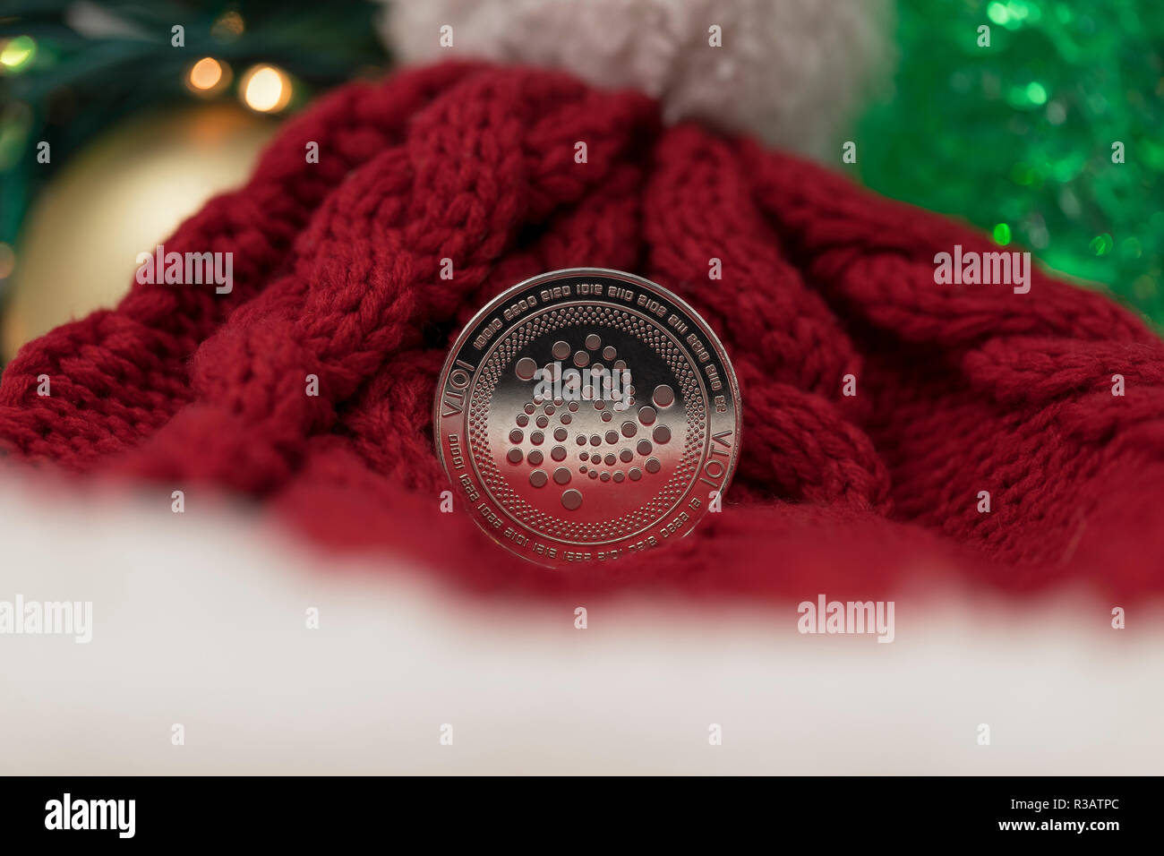 Ethereum and christmas, new year silver ethereum. Cryptocurrency Ethereum  on a Christmas tree Stock Photo - Alamy