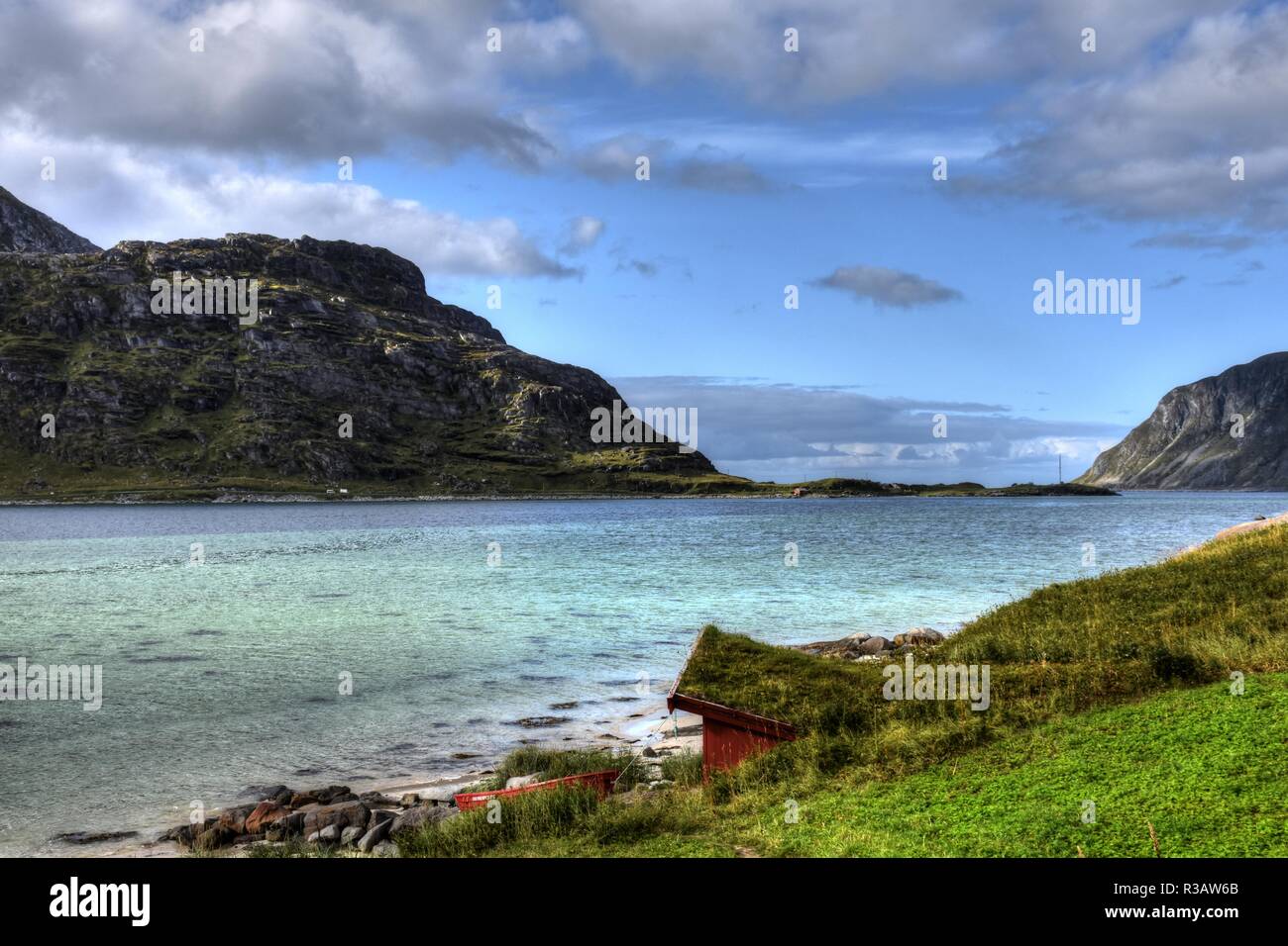 Norwegen, Lofoten, Flakstad, Vareid, E10, E 10, Fjord, Straße ...