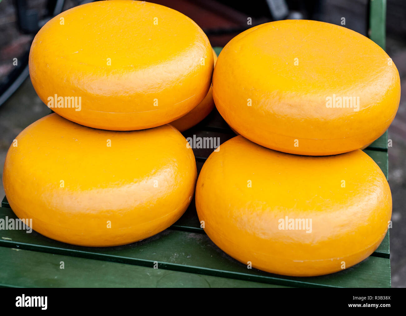 Gouda cheese wheel hires stock photography and images Alamy