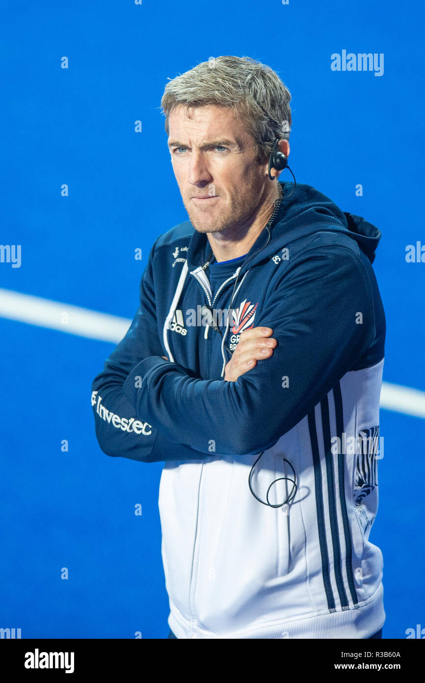 David ralph hockey coach hi-res stock photography and images - Alamy