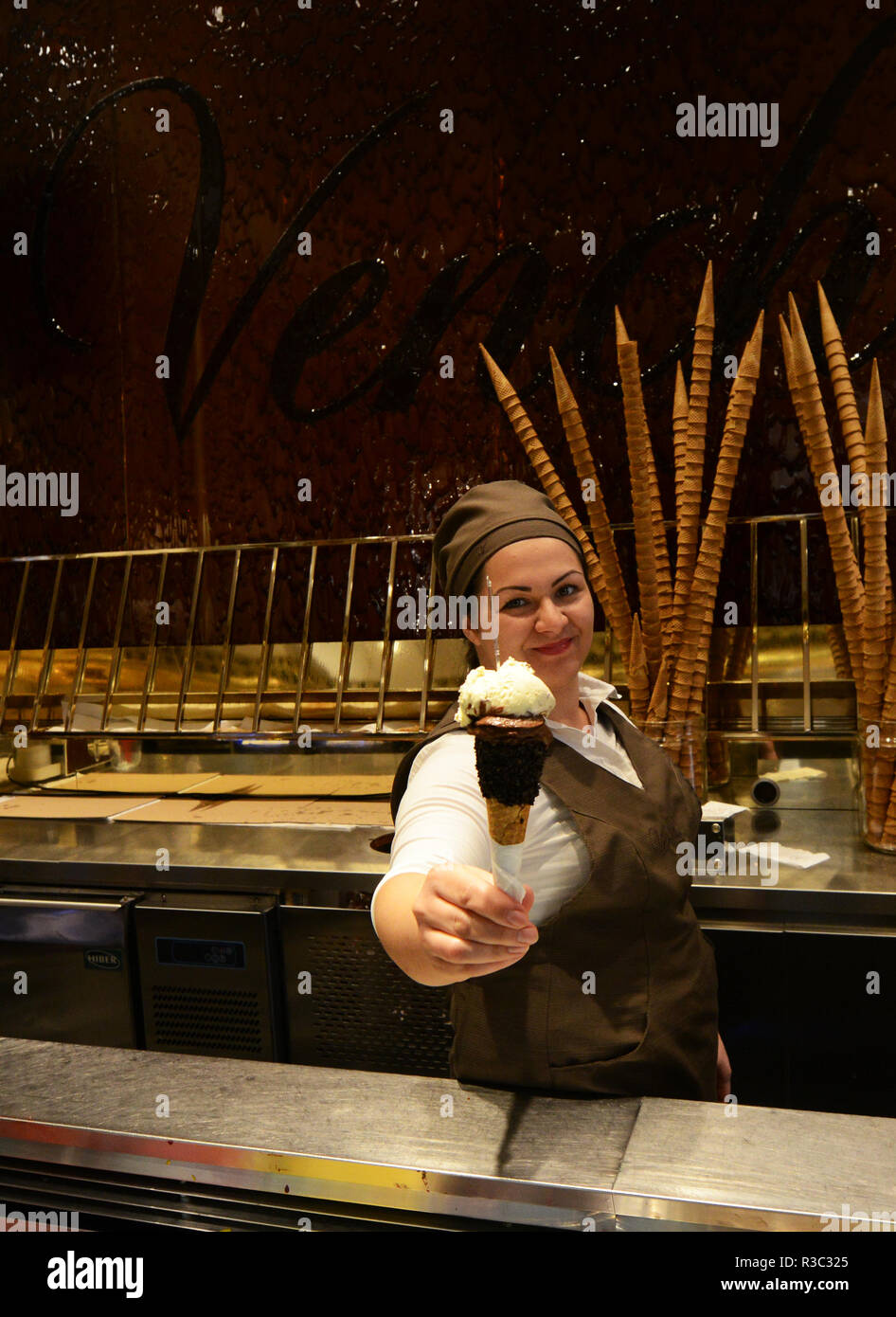 Italian Ice cream served at Venchi gelateria in Rome Stock Photo Alamy