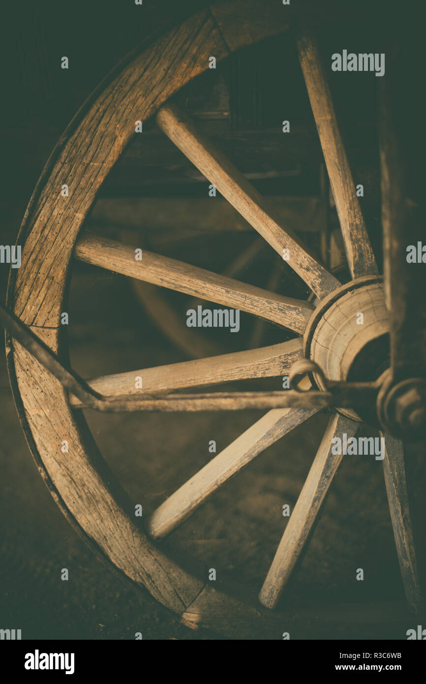 Weathered cart wheel hi-res stock photography and images - Alamy