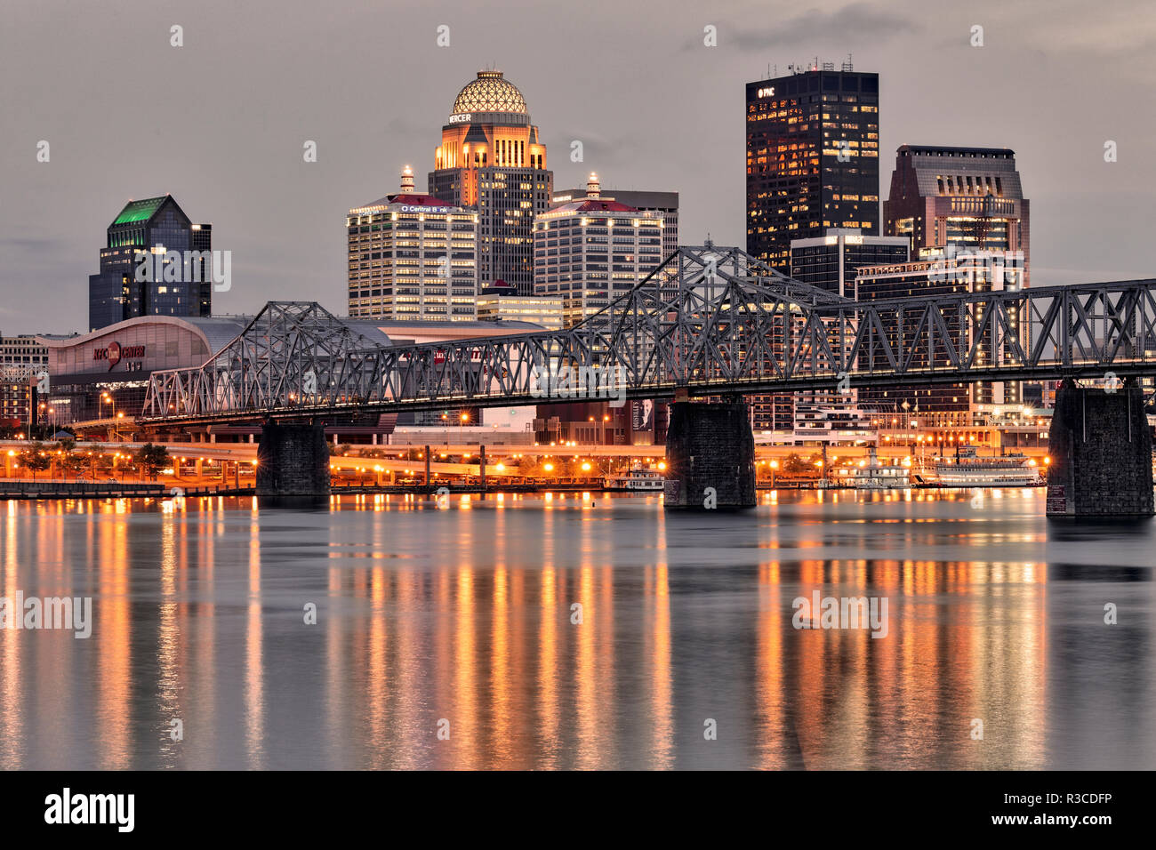 Louisville, Kentucky skyline at dusk, viewed from Jeffersonville, Indiana Stock Photo