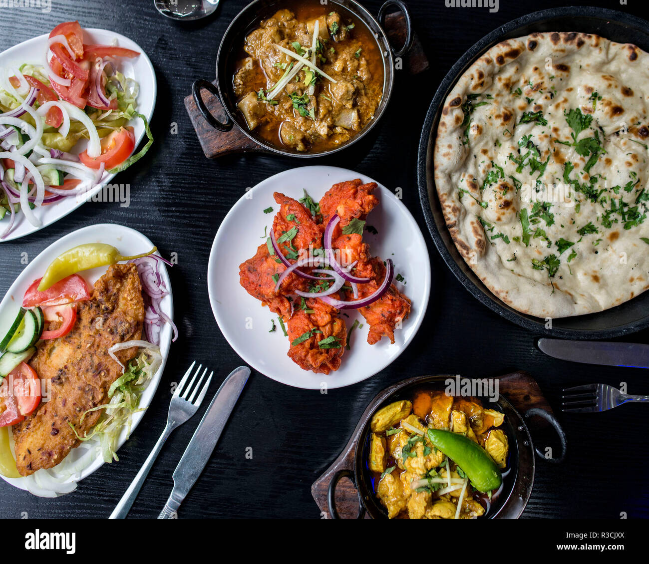 Authentic indian cooking hi-res stock photography and images - Alamy