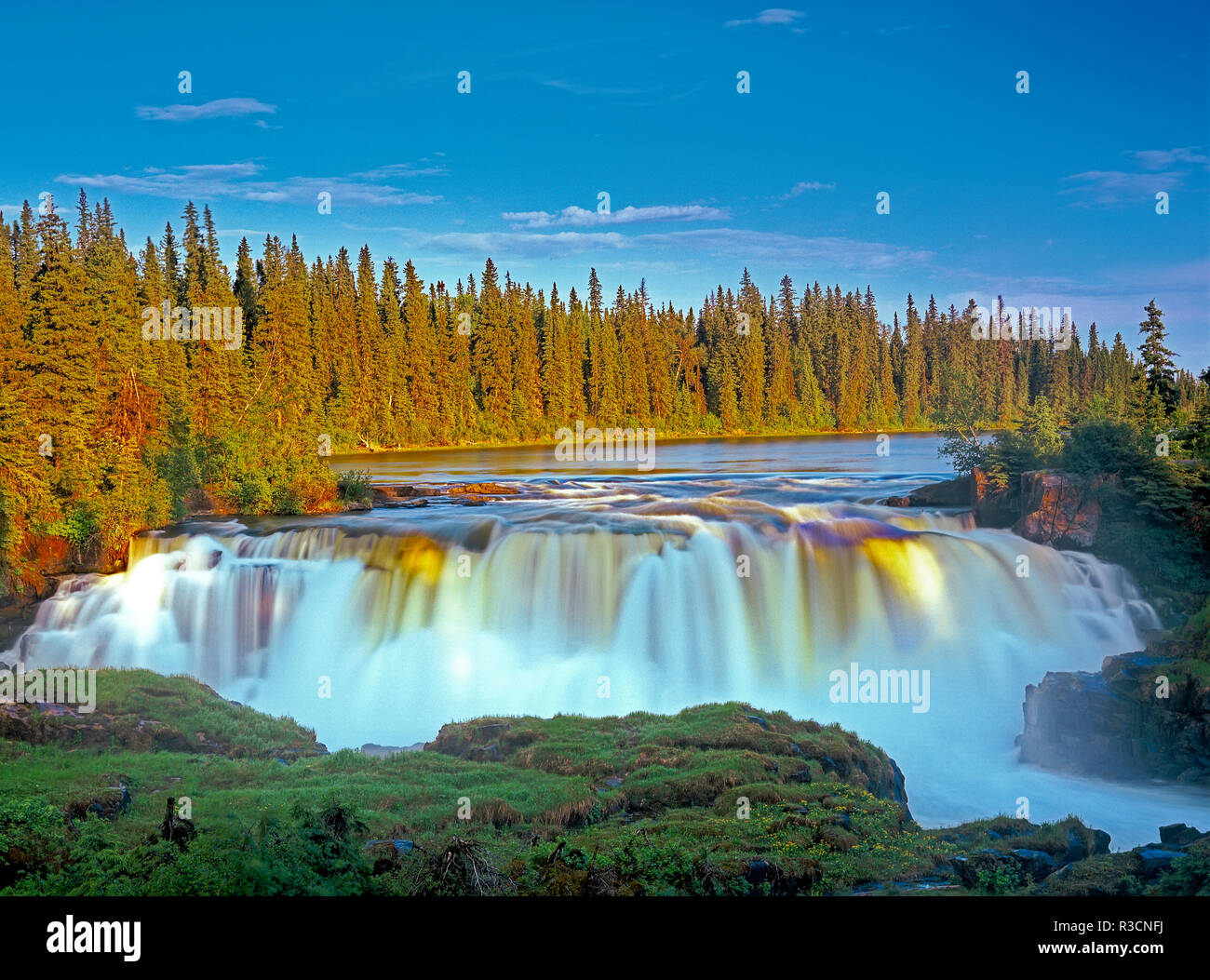 Canada, Manitoba, Pisew Falls Provincial Park. Grass River at Pisew Falls  Stock Photo - Alamy