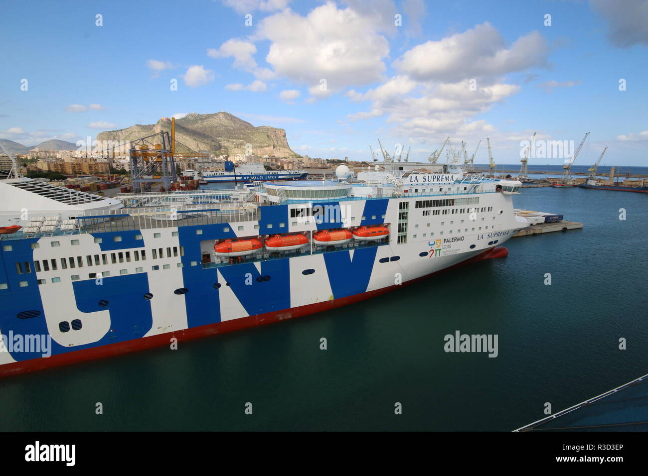 Gnv Ferry Stock Photo Alamy