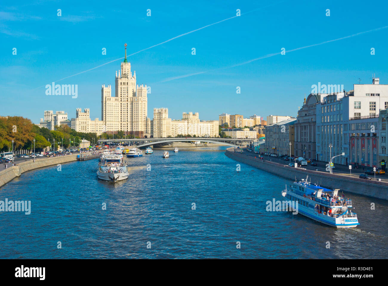 Moskva River, at Zaryadye Park, Moscow, Russia Stock Photo