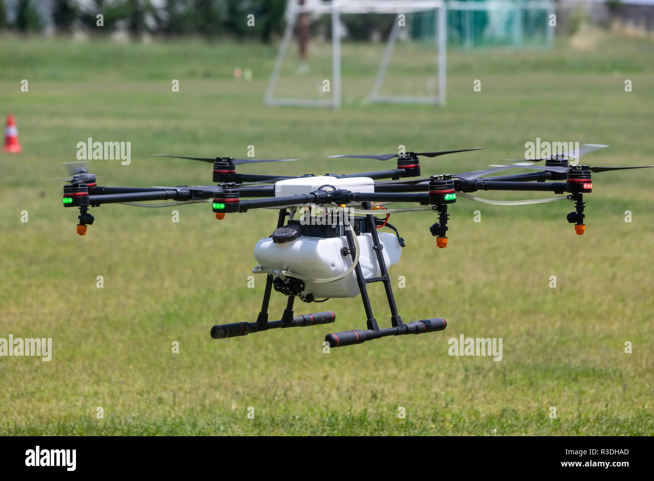 Drone test hi-res stock photography and images - Alamy