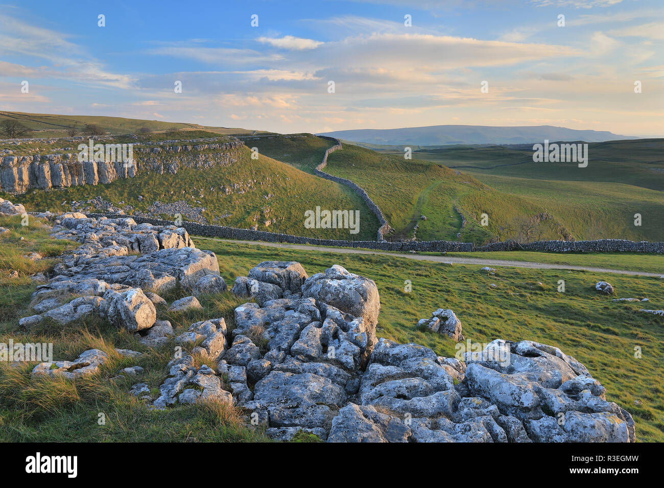 Limestone Pavement near to the village of Conistone in the Yorkshire Dales National Park, North Yorkshire, UK Stock Photo