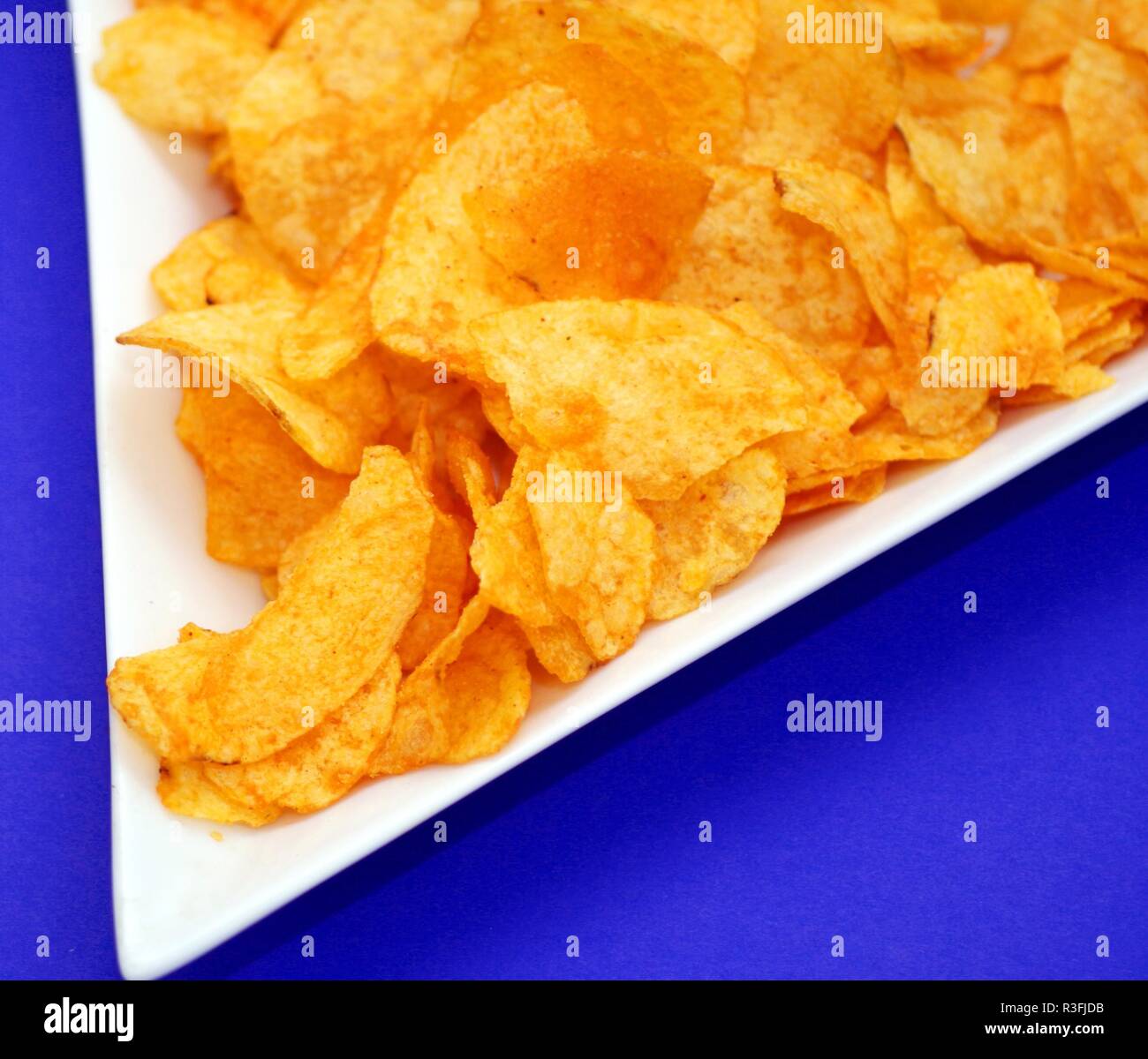 Kartoffelschips hires stock photography and images Alamy
