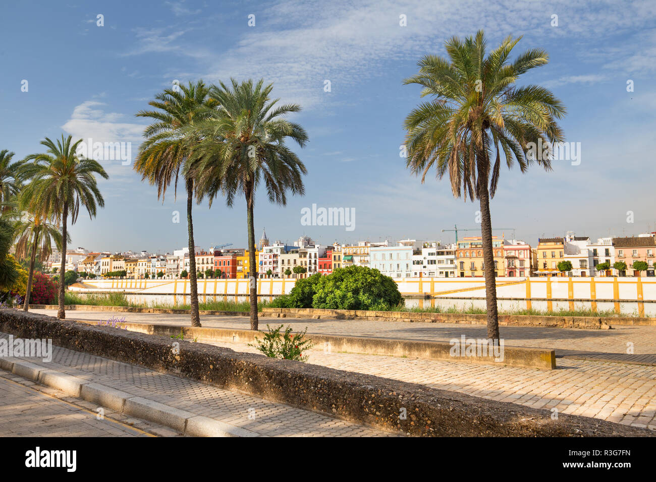 Seville waterfront hi-res stock photography and images - Alamy