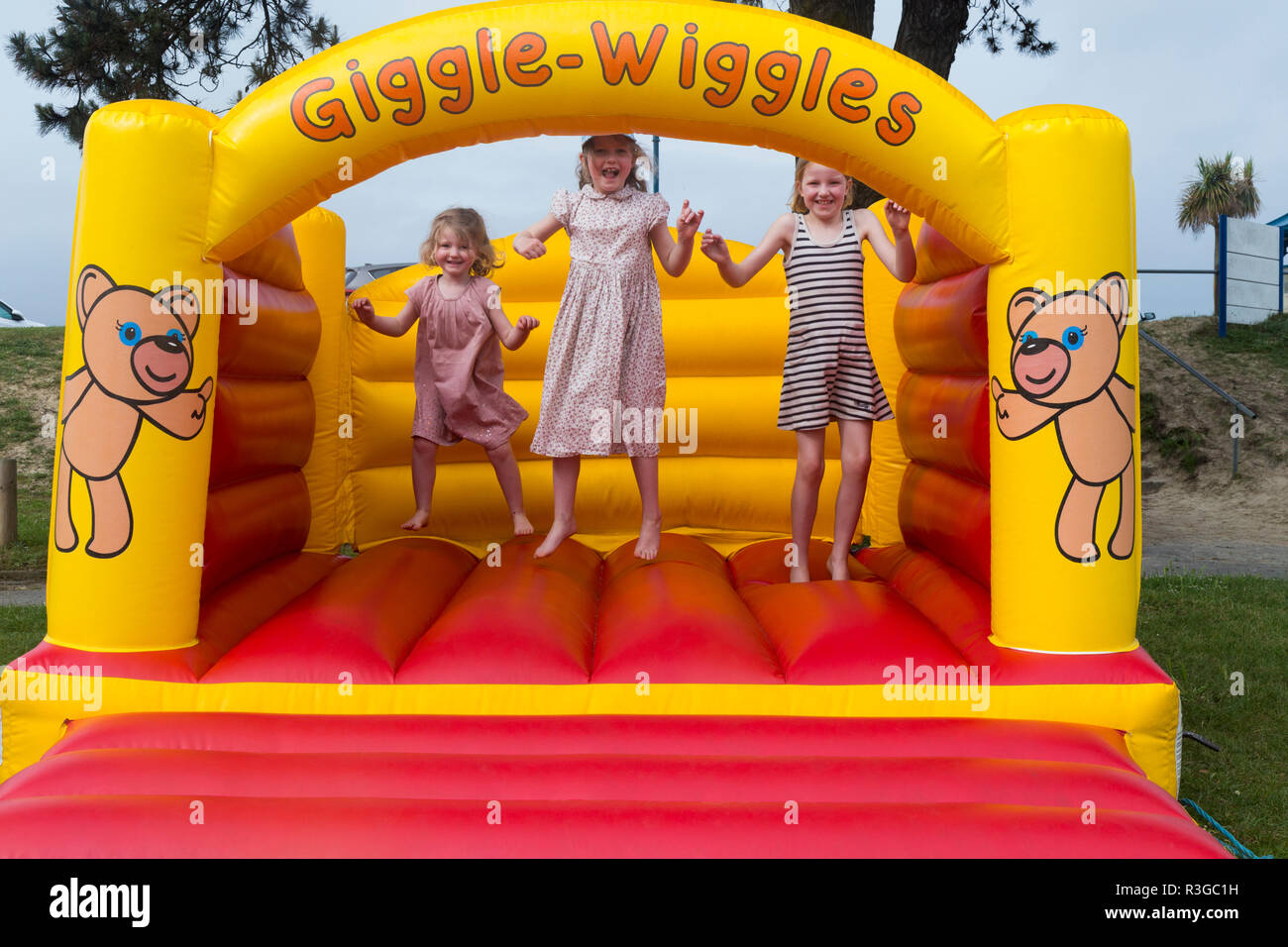 bouncy castle for 3 year old
