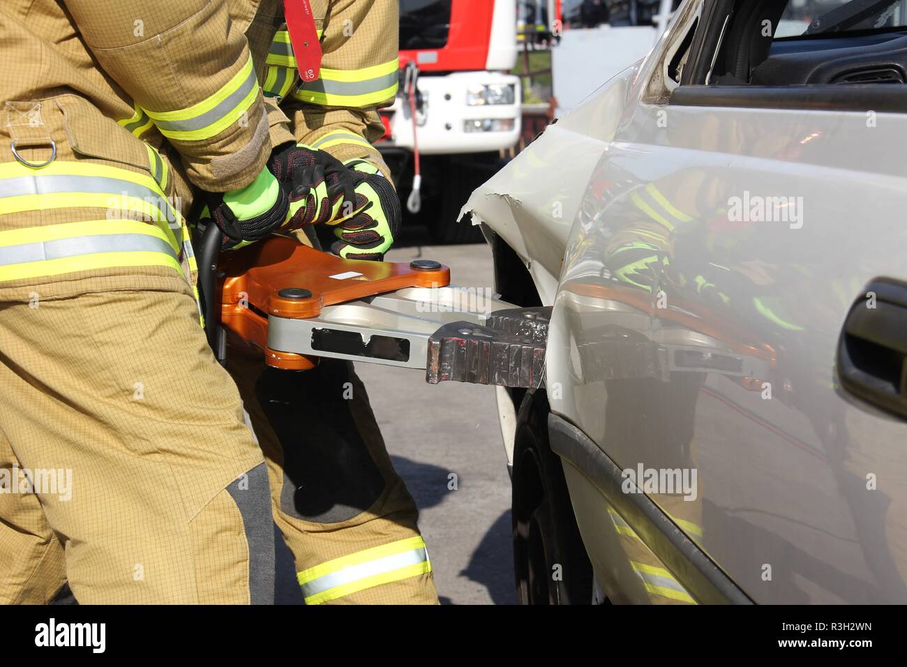 Rescue scissors hires stock photography and images Alamy