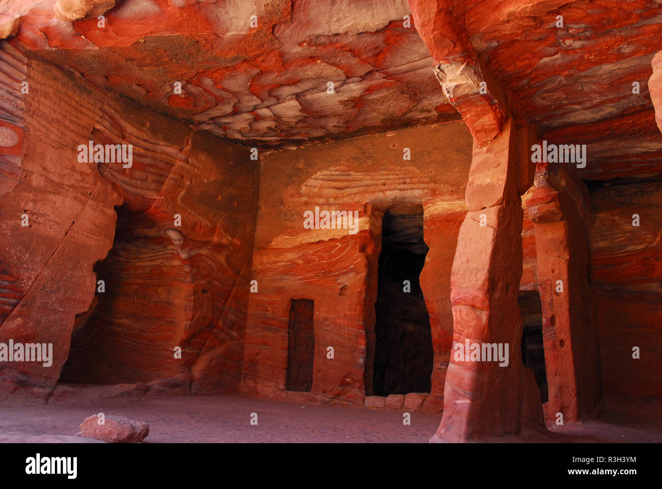 Petra stone colourful hi-res stock photography and images - Alamy