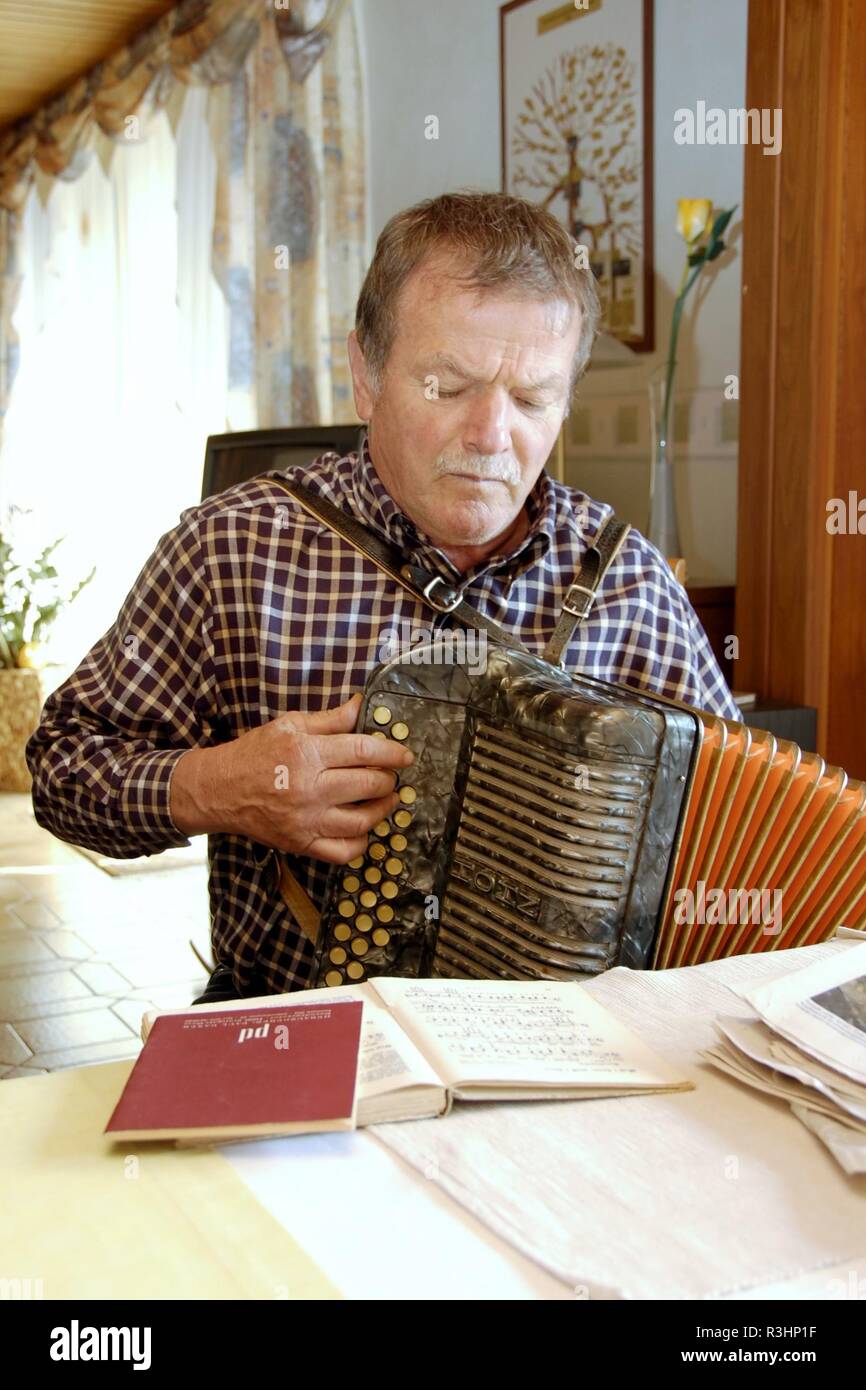 Play house sheet hires stock photography and images Alamy