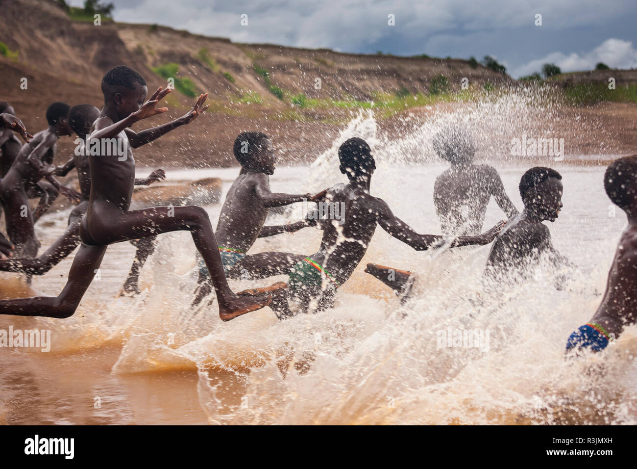 Africa boy water hires stock photography and images Alamy