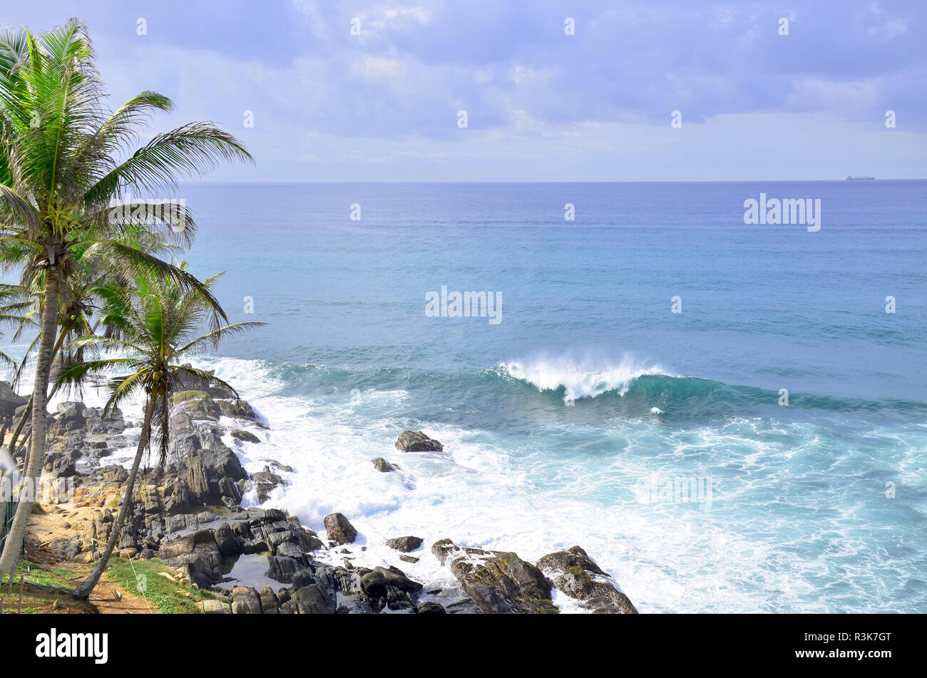 Beautiful landscape of the coast of the Indian Ocean in Sri Lanka Stock ...