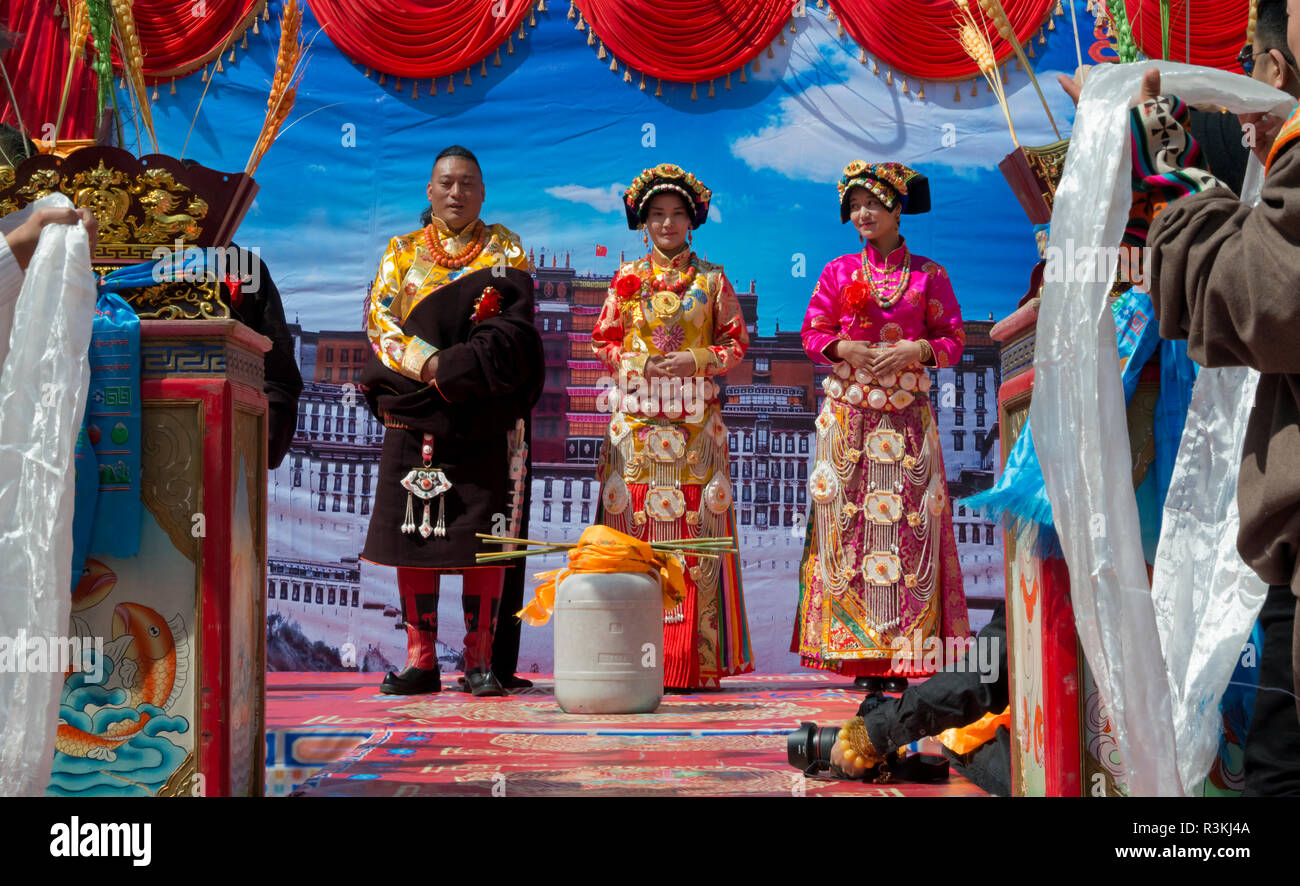 Tibetan wedding hires stock photography and images Alamy