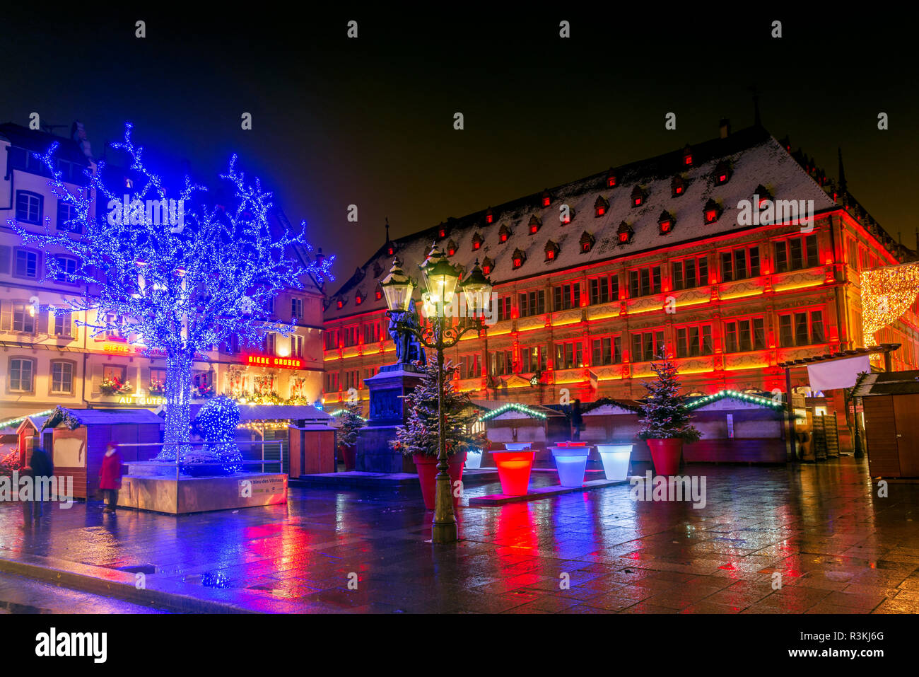 Strasbourg, France - December 2017. Place Gutenberg Christmas market in Capitale de Noel, Alsace. Stock Photo