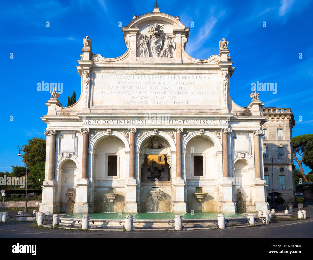 Il fontanone hi-res stock photography and images - Alamy