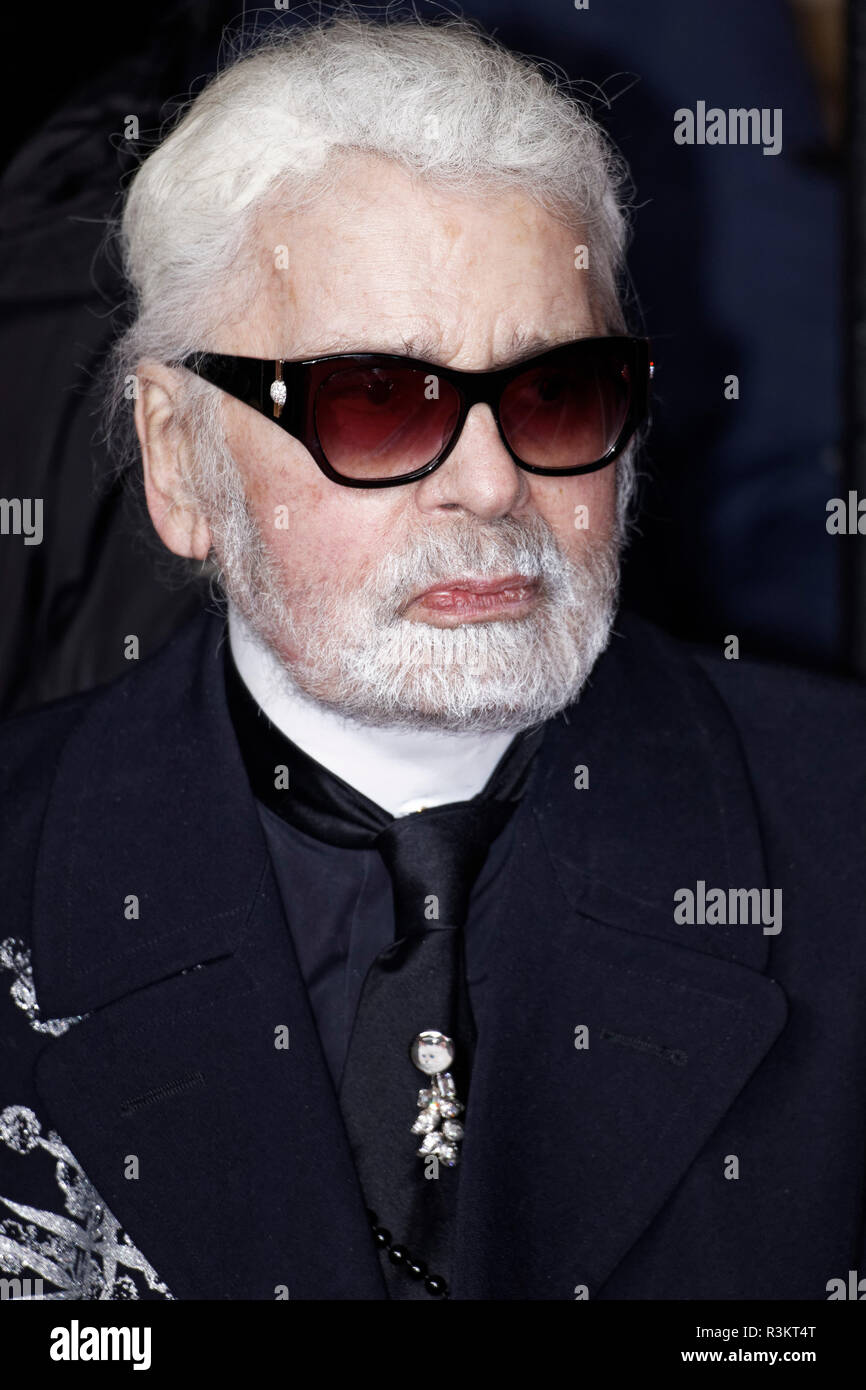 Paris, France. 22nd Nov, 2018. Karl Lagerfeld attends the switching on ...