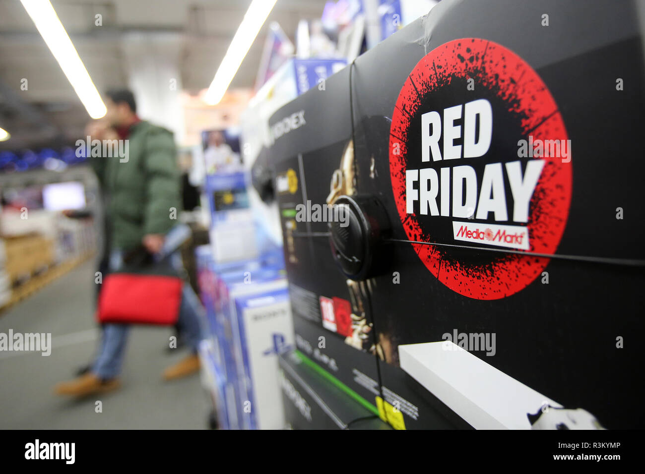 Hamburg, Germany. 23rd Nov, 2018. "Red Friday" is written on a sticker in a Media  Markt store in Hamburg on discount day Black Friday. According to estimates  by the Handelsverband Deutschland (HDE),