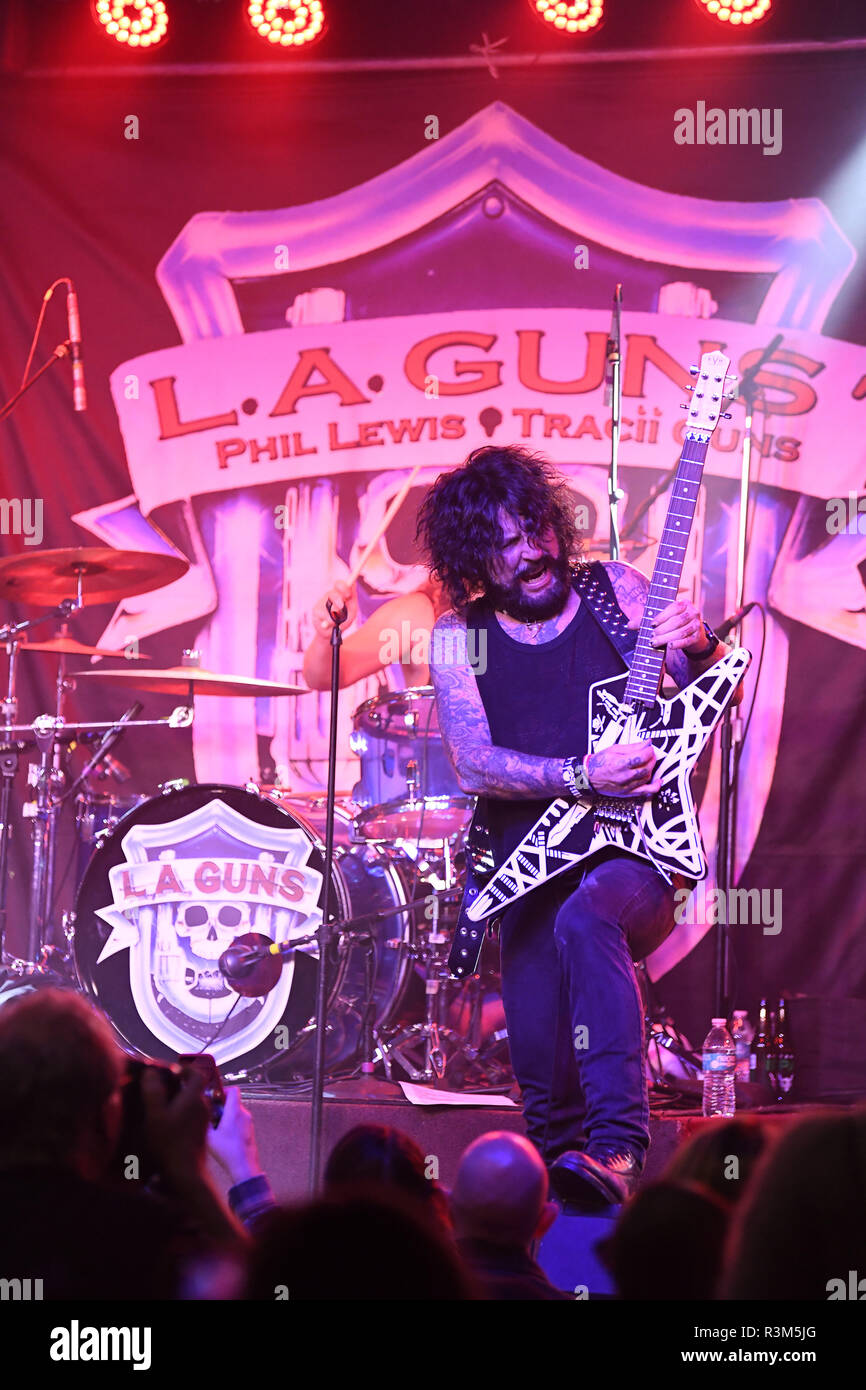 Tracii guns hi-res stock photography and images - Alamy