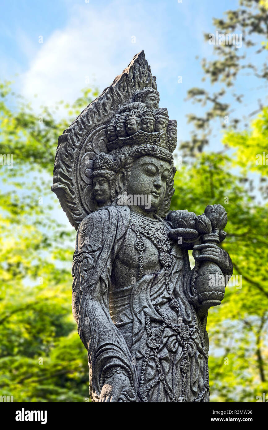 Kyoto, Japan. Eikando Temple, Statue of Kannon the Bodhisattva Guanyin or Goddess of Mercy Stock Photo