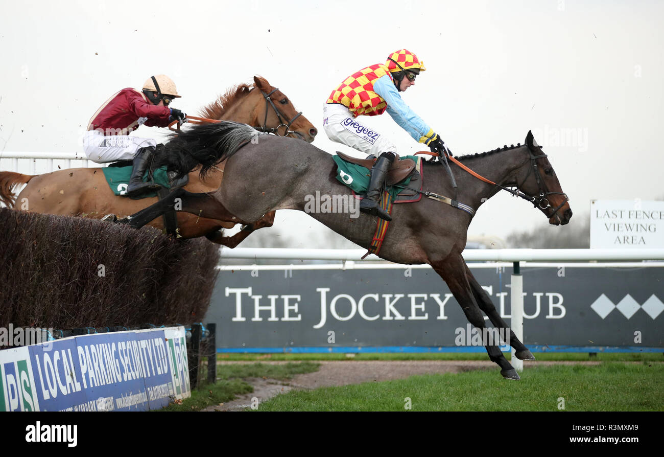 Kilcara ridden by Jockey Rex Dingle during the Fourpenny Plate Mares' Novices' Handicap Chase Stock Photo