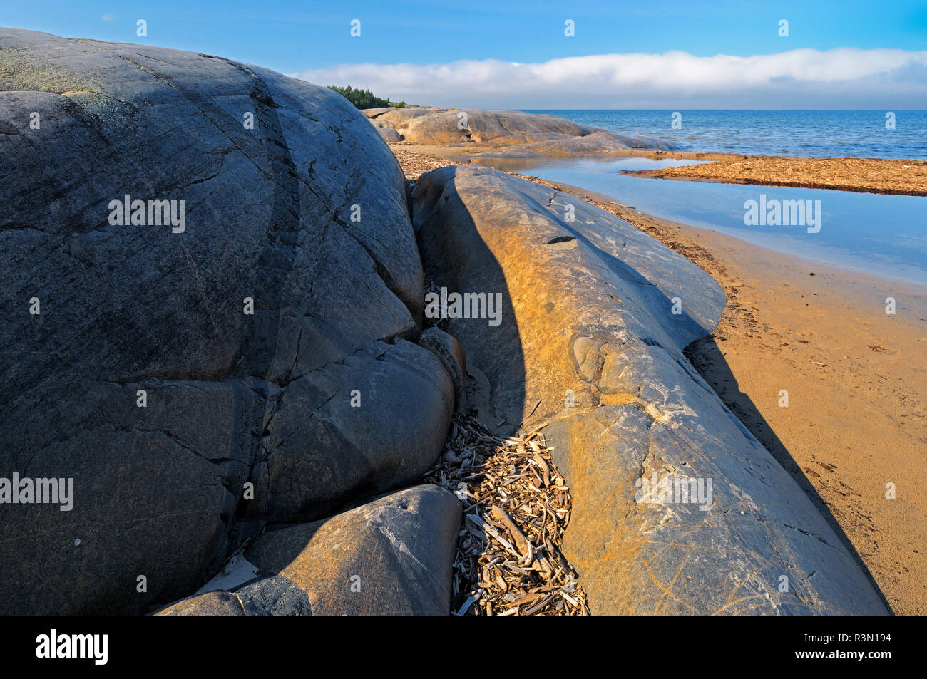 Canada, Ontario, Neys Provincial Park. Lake Superior at Prisoner's Cove