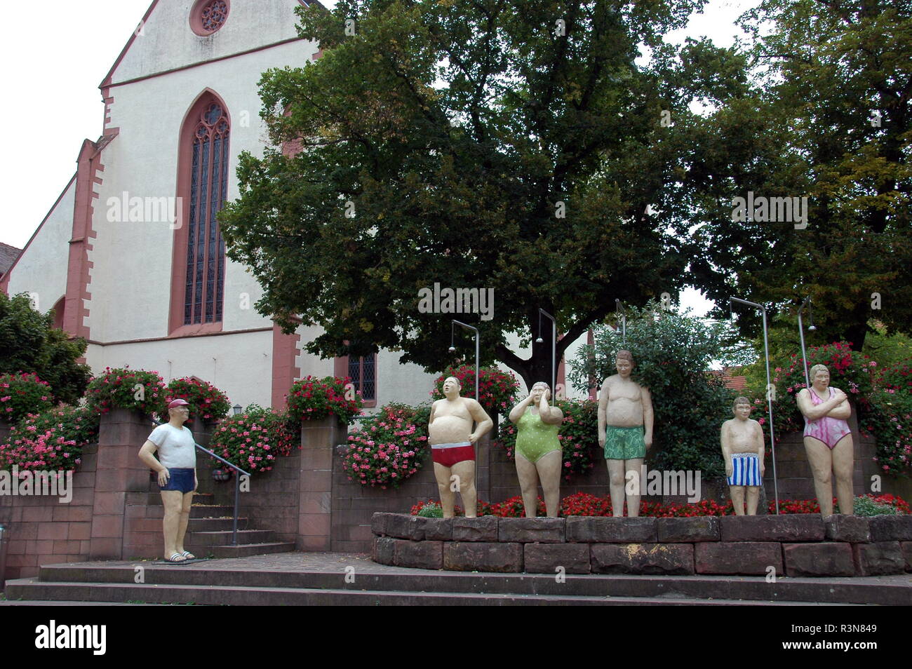 everyday people while showering at the market place in mosbach / baden Stock Photo