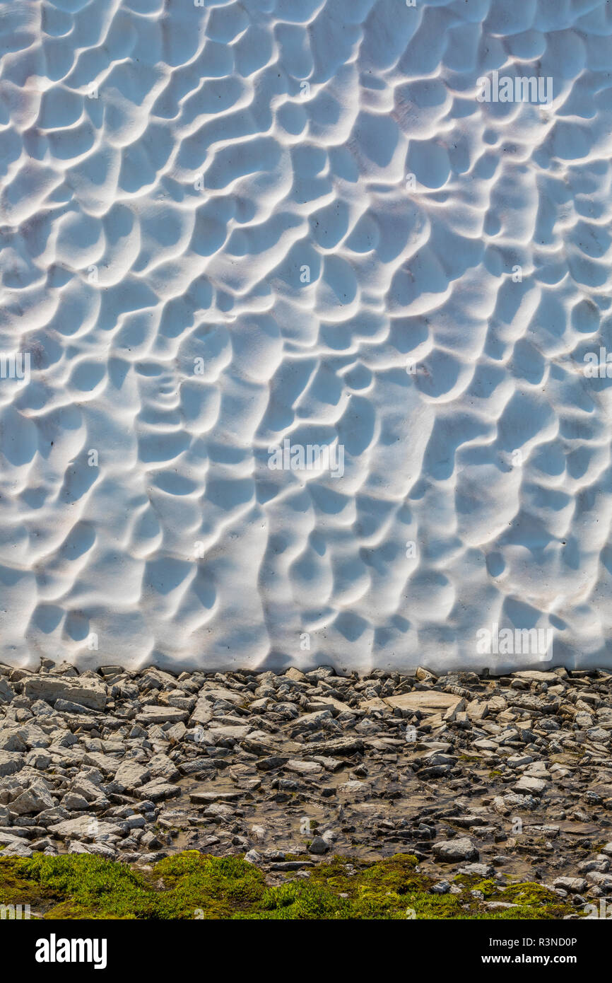 Cupping the sun hi-res stock photography and images - Alamy