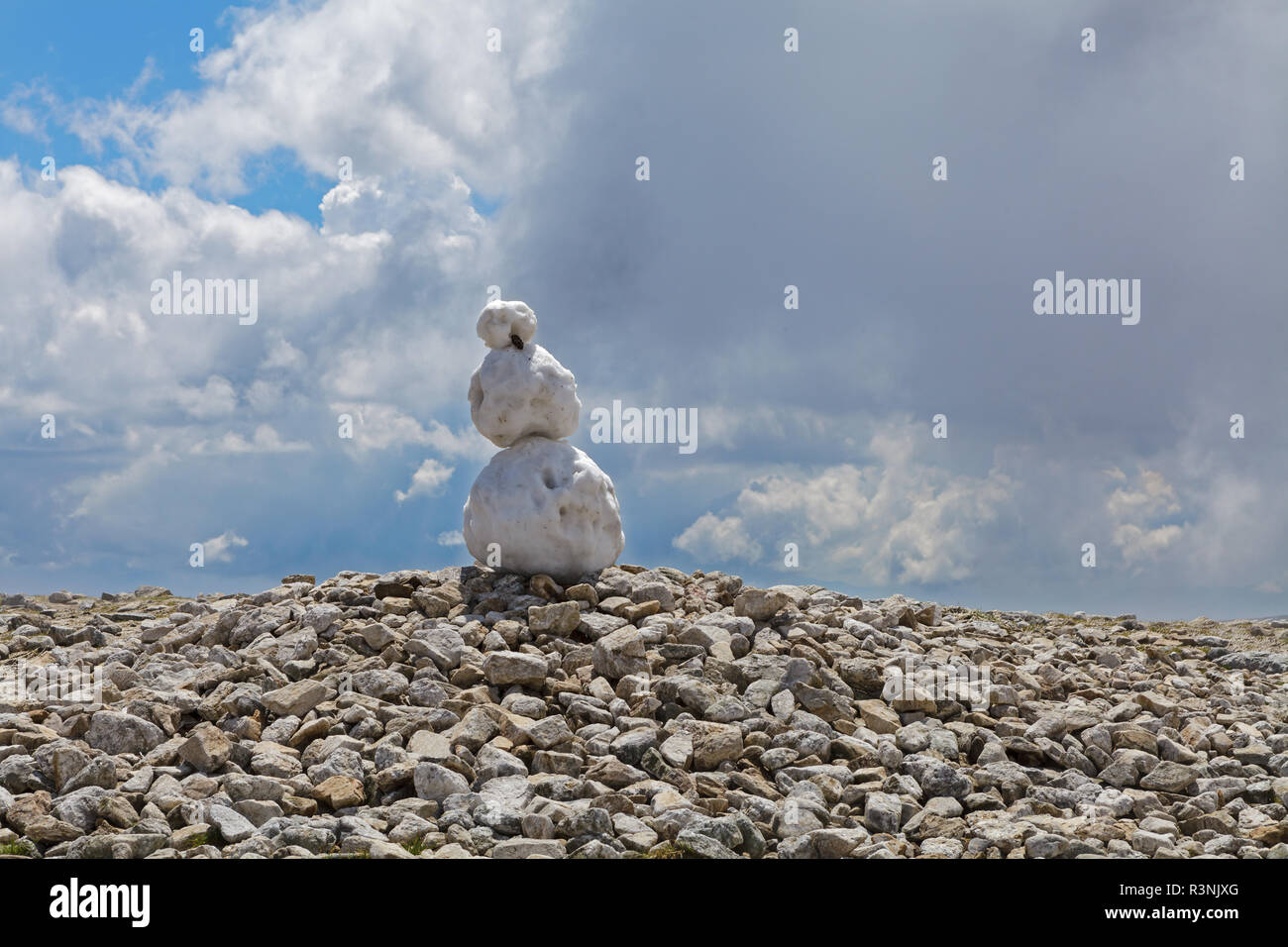 Sad Snowman High Resolution Stock Photography And Images Alamy